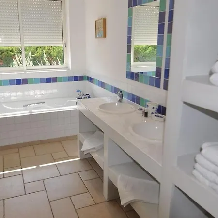 Modern For The Perfect Vacation/ 14 People * Antibes